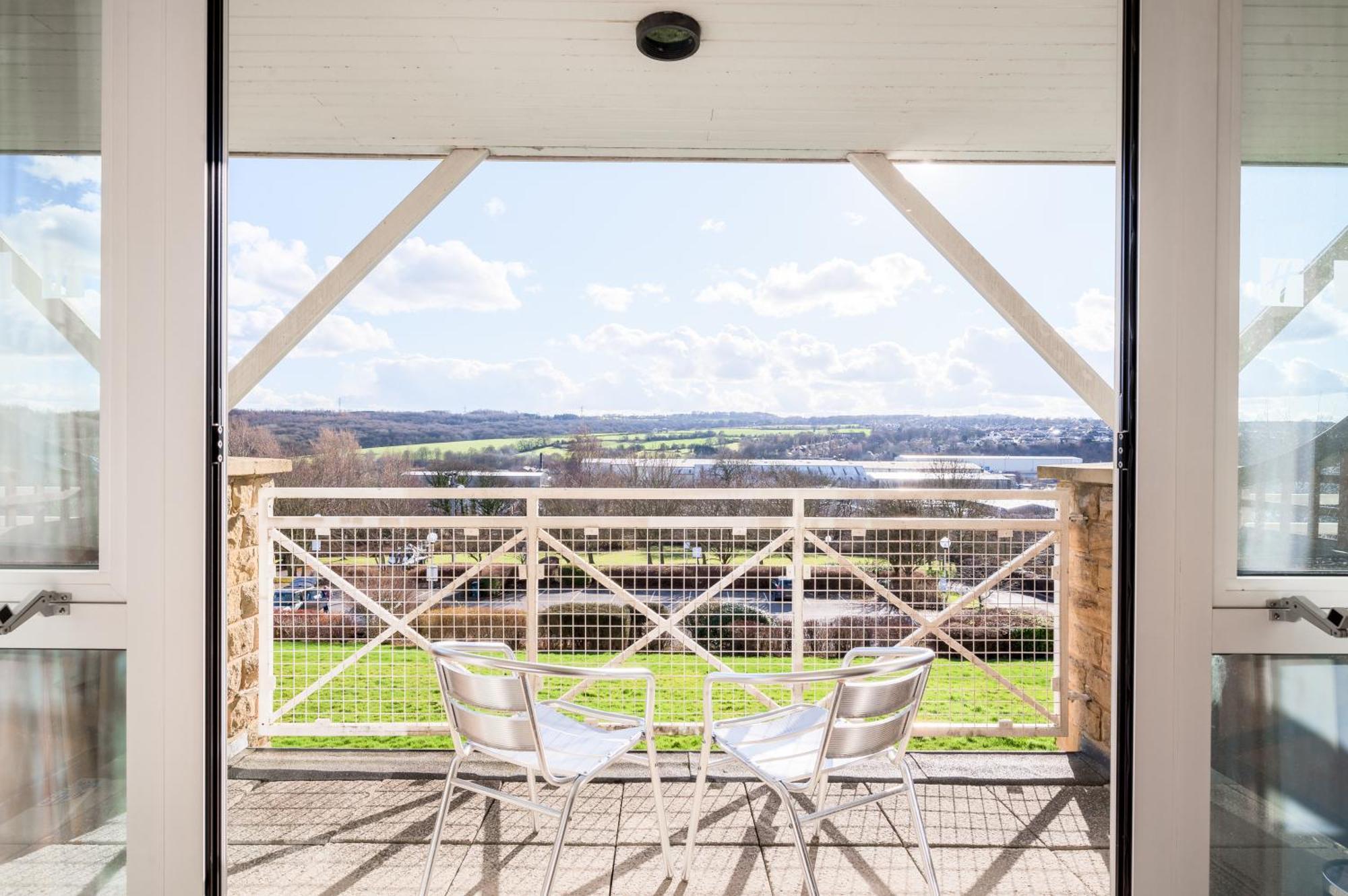 Holiday Inn Leeds Brighouse By Ihg Ngoại thất bức ảnh