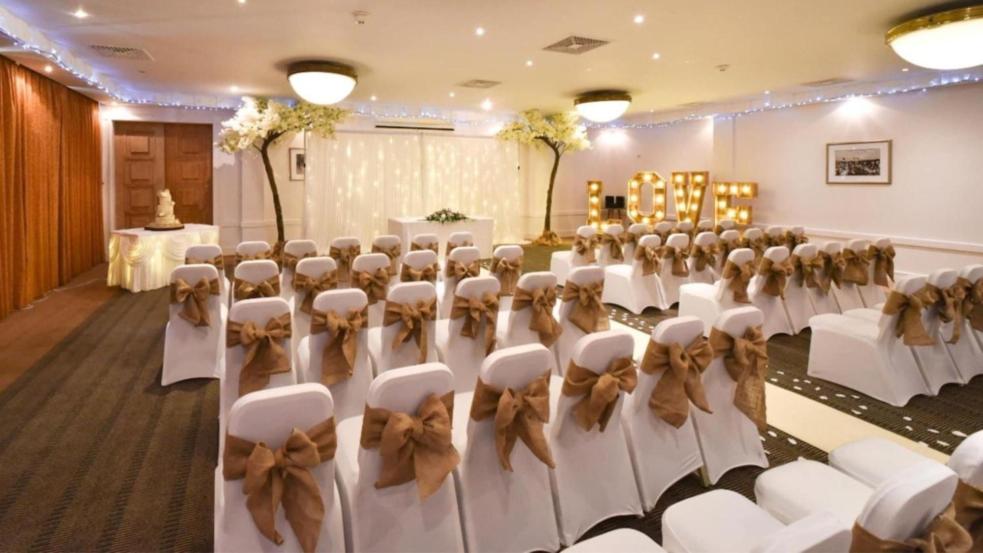 Holiday Inn Leeds Brighouse By Ihg Ngoại thất bức ảnh